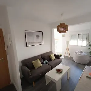 Apartamento Estupendo Piso Renovado A 30 Metros De La Playa, Almería